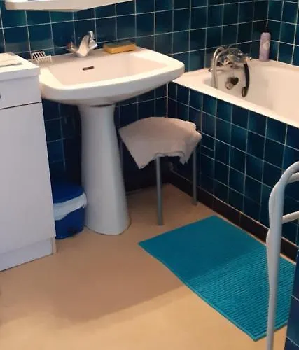 A Cote Des Cures Grand Audrey Ideal Renove Avec Gout Parking Wifi Dernieres Disponibilites Aout Et Des Le 4 Novembre
