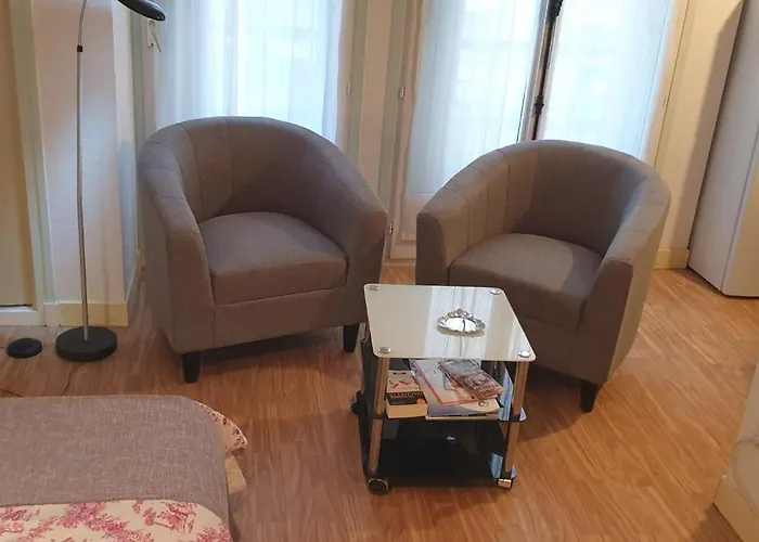 A Cote Des Cures Grand Audrey Ideal Renove Avec Gout Parking Wifi Dernieres Disponibilites Aout Oct Nov Διαμέρισμα